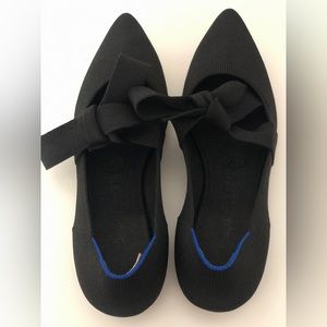 Black Rothy’s Mary Janes Size 8